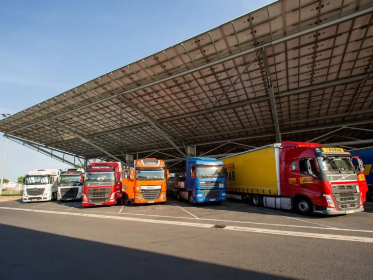 Stationnez en toute sécurité chez Truck Étape Béziers