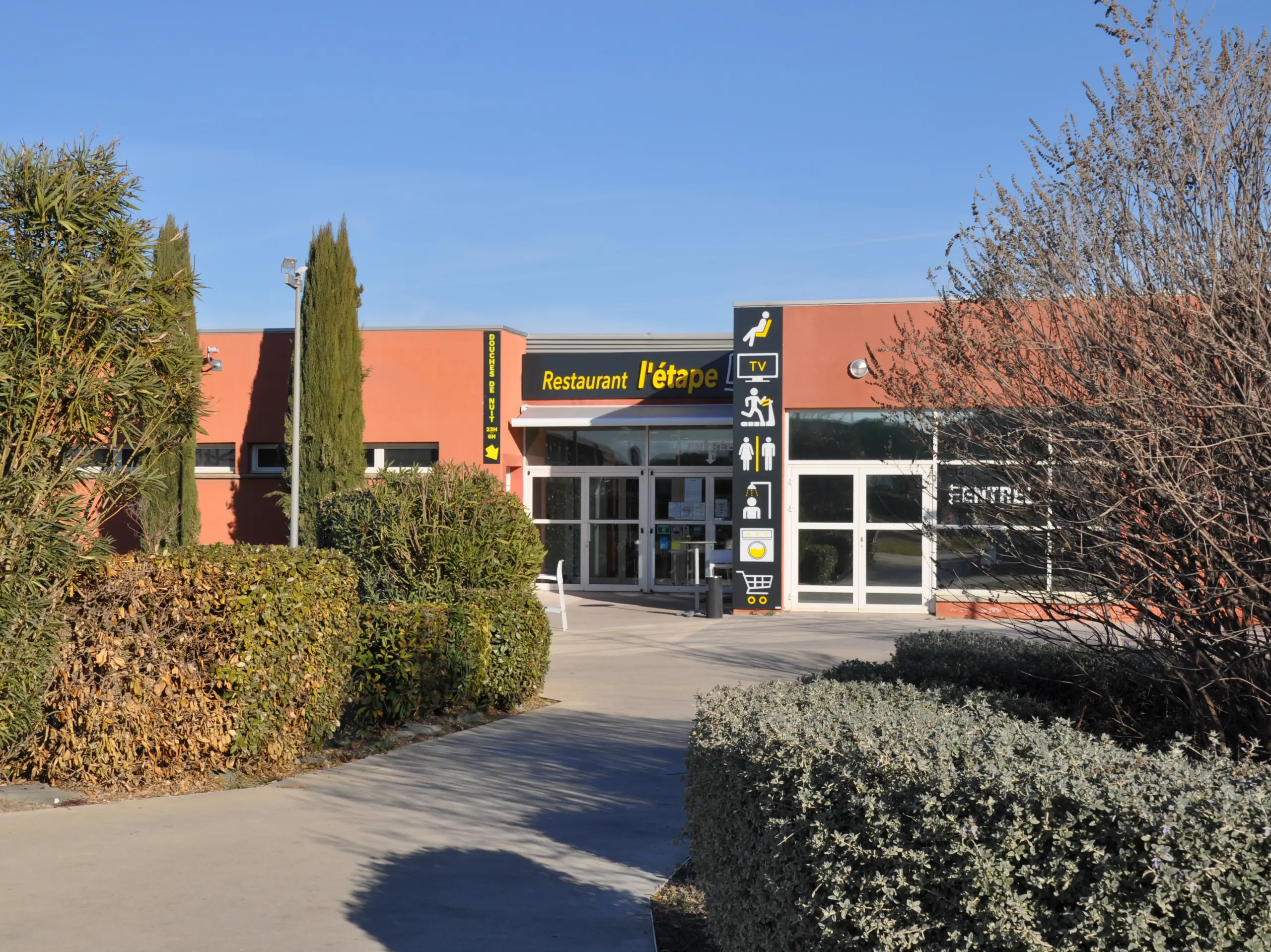 Bar-restaurant l'Etape service continu zone Via Europa Ouest proche Béziers Vendres