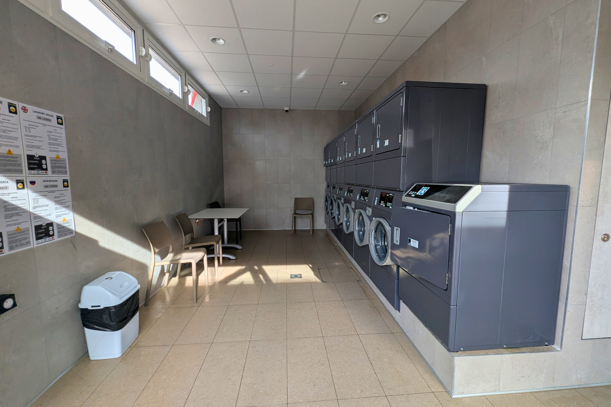 Buanderie laverie complexe routier gardienné sécurisé Truck Étape Béziers Vendres Béziers