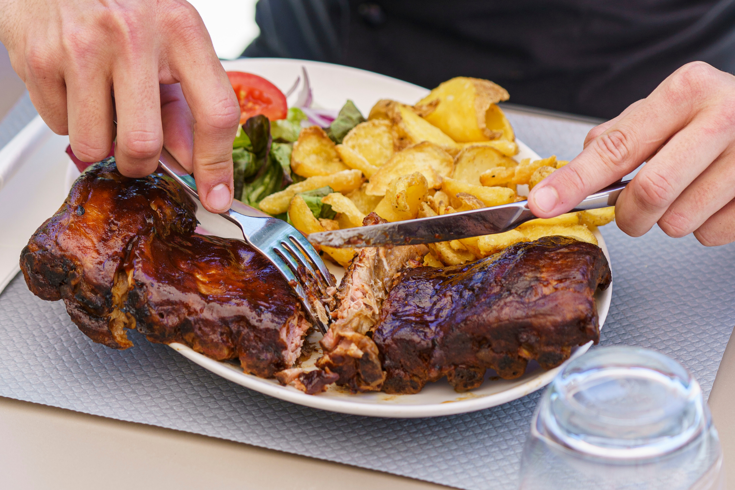 Bar-restaurant l'Etape service continu zone Via Europa Ouest proche Béziers Vendres